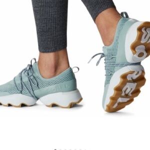 NEW Sorel Kinetic Impact Lace Crushed Blue/White Sz 7.5